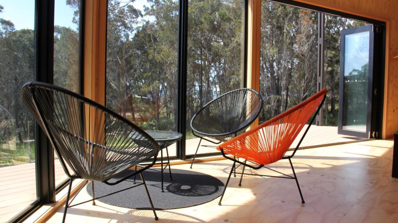 Villa Bay Of Fires Eco Hut Off Grid Experience At Binalong Bay Exterior foto